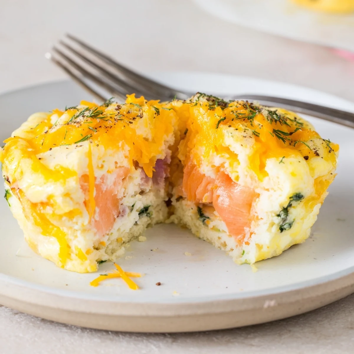 Make-ahead Smoked Salmon Egg Muffins, fluffy eggs, smoky salmon, perfect for brunch